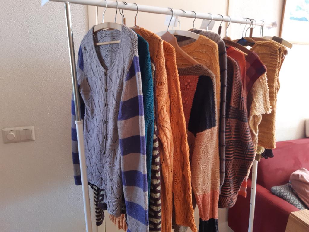 Handgebreide truien, Overige kleuren, Homemade+ eigen ontwerp, Zo goed als nieuw, Ophalen