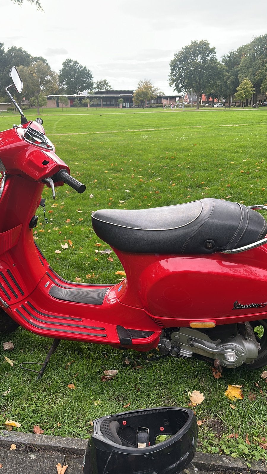 Vespa 4t 4v, Fietsen en Brommers, Ophalen of Verzenden, Gebruikt, Benzine