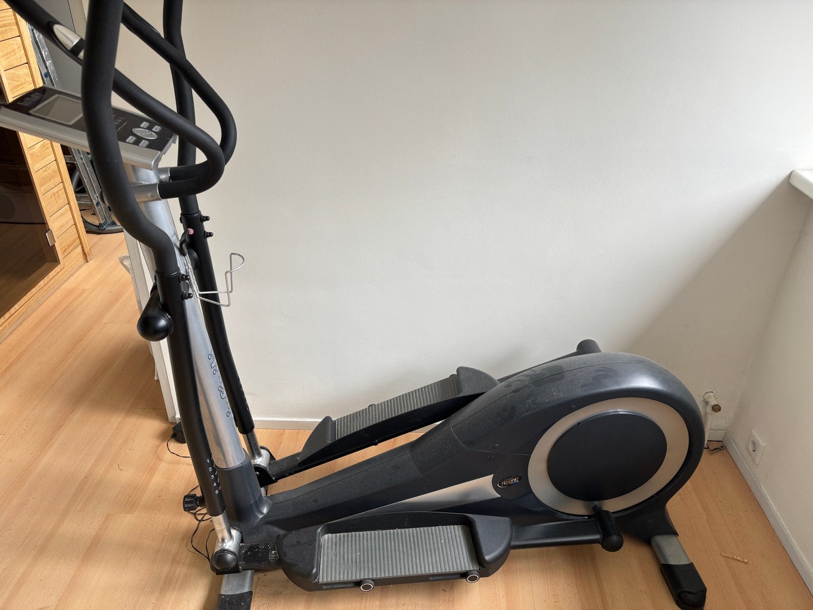 Infiniti Fitness Crosstrainer - Goede conditie, Ophalen, Gebruikt, Crosstrainer, Metaal