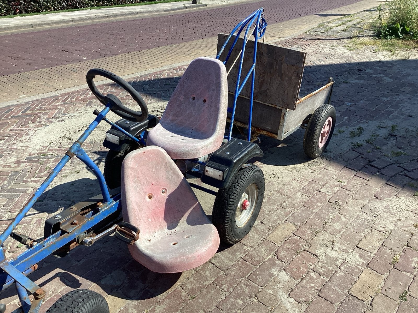 Mammoet skelter met kiepkar/aanhanger en lier, Kinderen en Baby's, Speelgoed | Buiten | Skelters, Ophalen, Gebruikt, Mammoet, Duozit