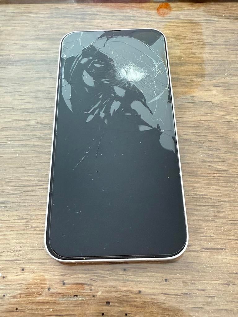 iPhone 13 - Scherm beschadigd, werkt nog prima, Telecommunicatie, Mobiele telefoons | Apple iPhone, Gebruikt, 128 GB, Zonder abonnement