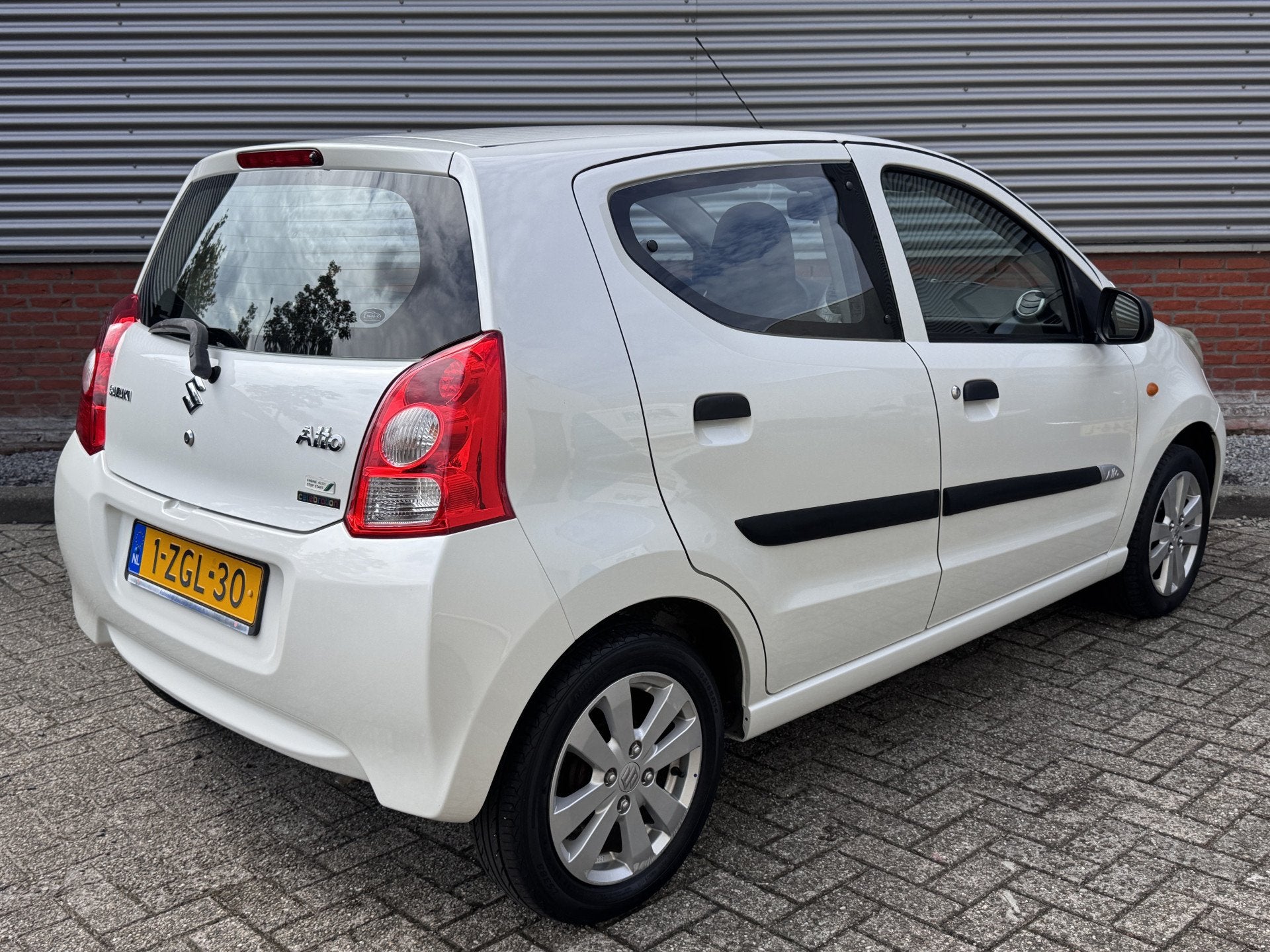 Suzuki Alto 1.0 Celebration EASSS | Airco | Lage kmstand | G, Voorwielaandrijving, Euro 5, Gebruikt, 200 kg