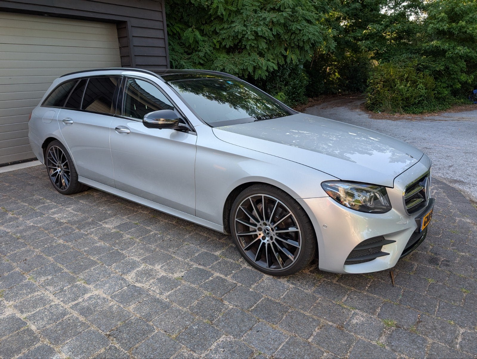 Mercedes-Benz E-Klasse E220 d 194pk 9G-TRONIC 2018 Grijs, Automaat, Achterwielaandrijving, 4 cilinders, Leder