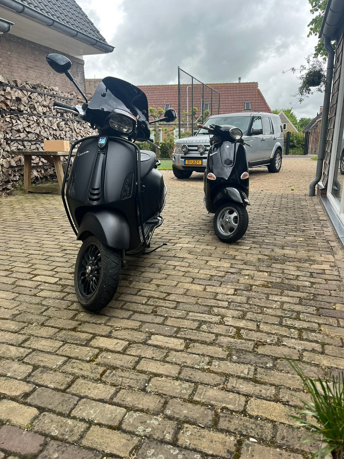 Vespa Sprint Notte 2020 50cc - Zo goed als nieuw, Fietsen en Brommers, Scooters | Vespa, Ophalen, Overige modellen, Maximaal 45 km/u