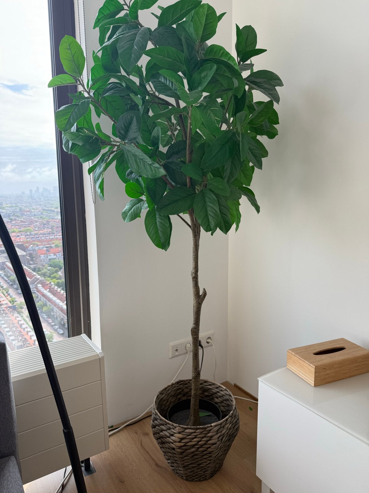 IKEA Kunstboom met nieuwe pot, Huis en Inrichting, Ophalen, Binnen, Groen, Kunstplant