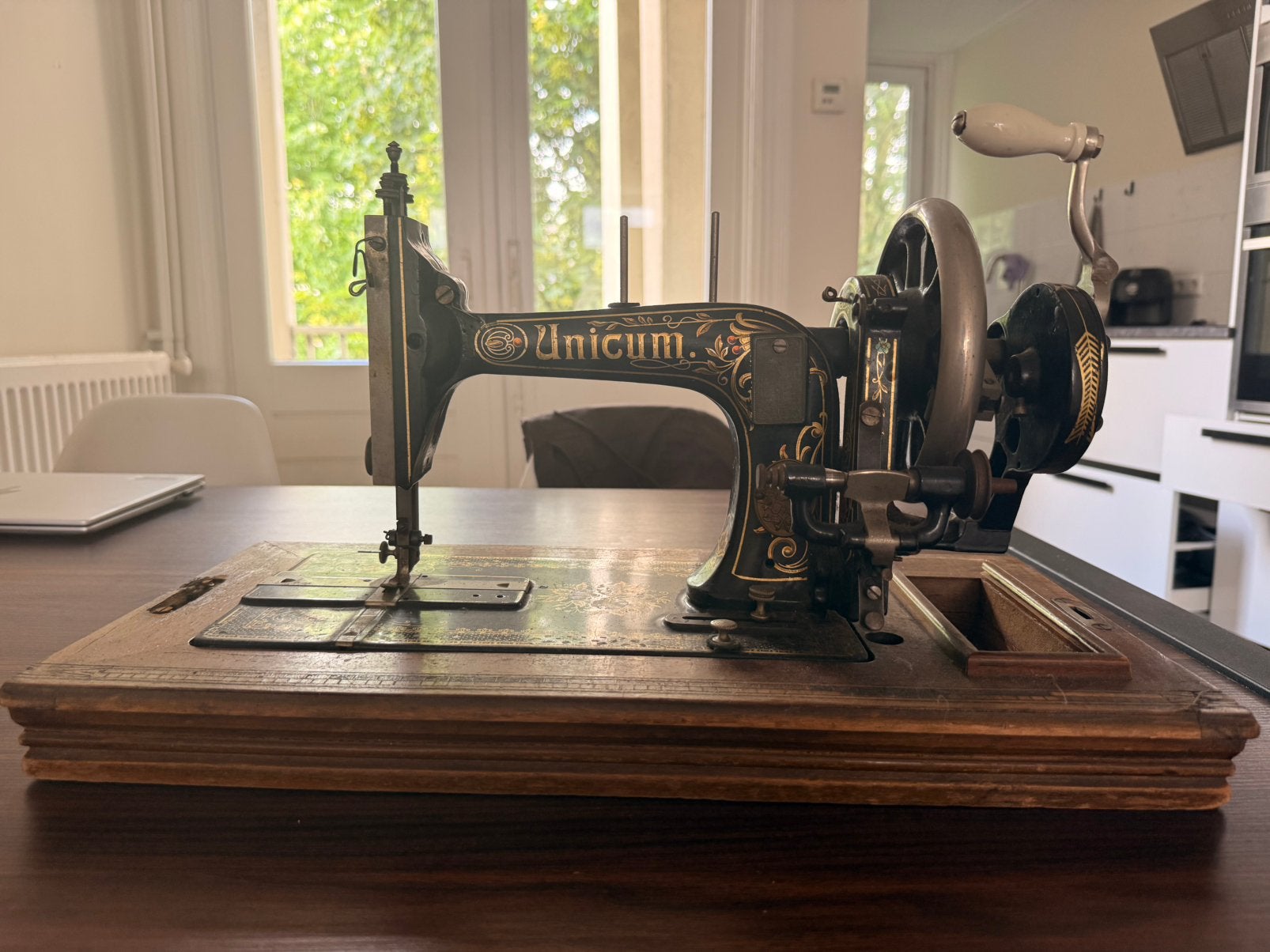 Unicum vintage sewing machine, Antiek en Kunst, Ophalen