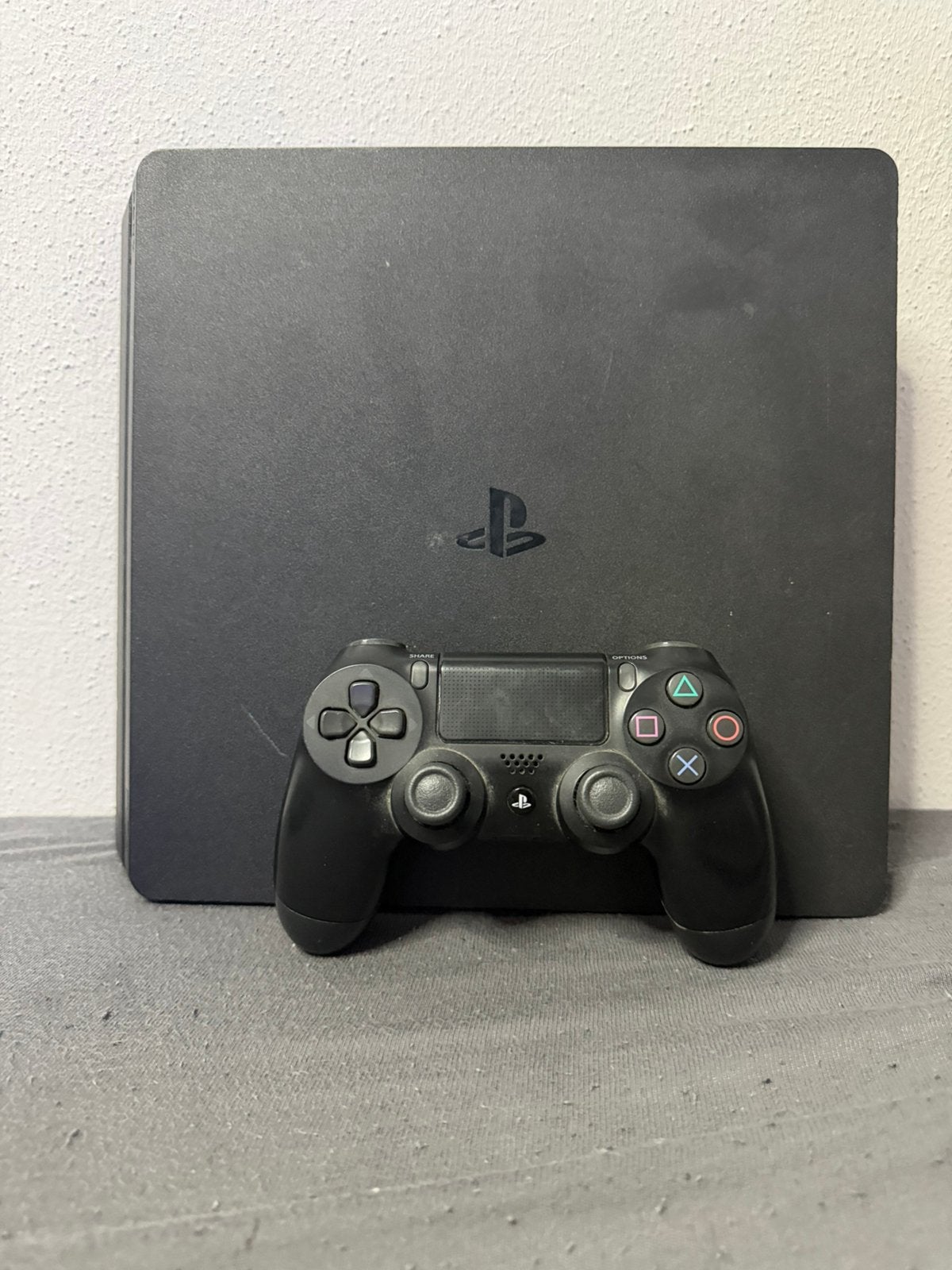 PlayStation 4 met 1 controller, Spelcomputers en Games, Ophalen, Gebruikt, Overige genres, 1 speler