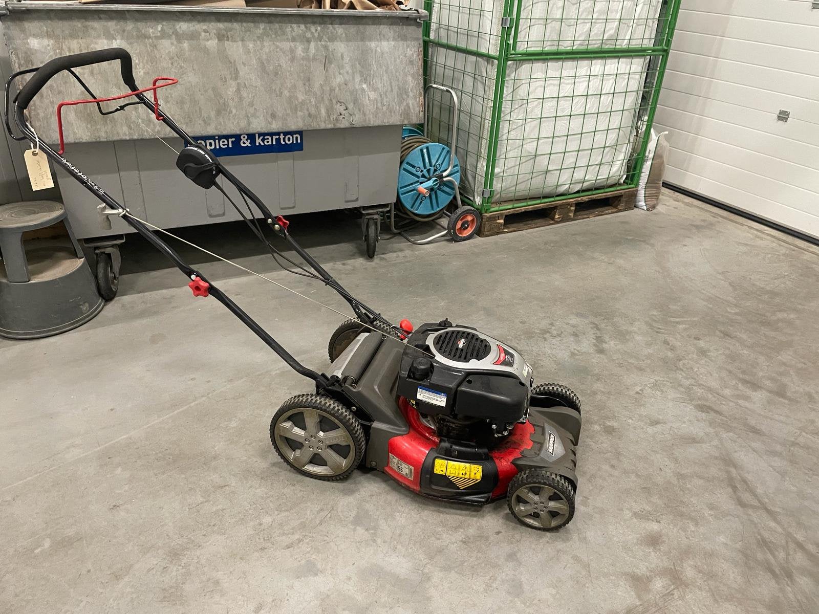 Grasmaaier defect, Ophalen, Zo goed als nieuw