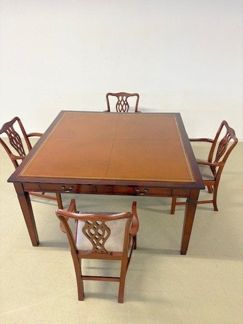 Engelse vergadertafel met 4 stoelen, Ophalen
