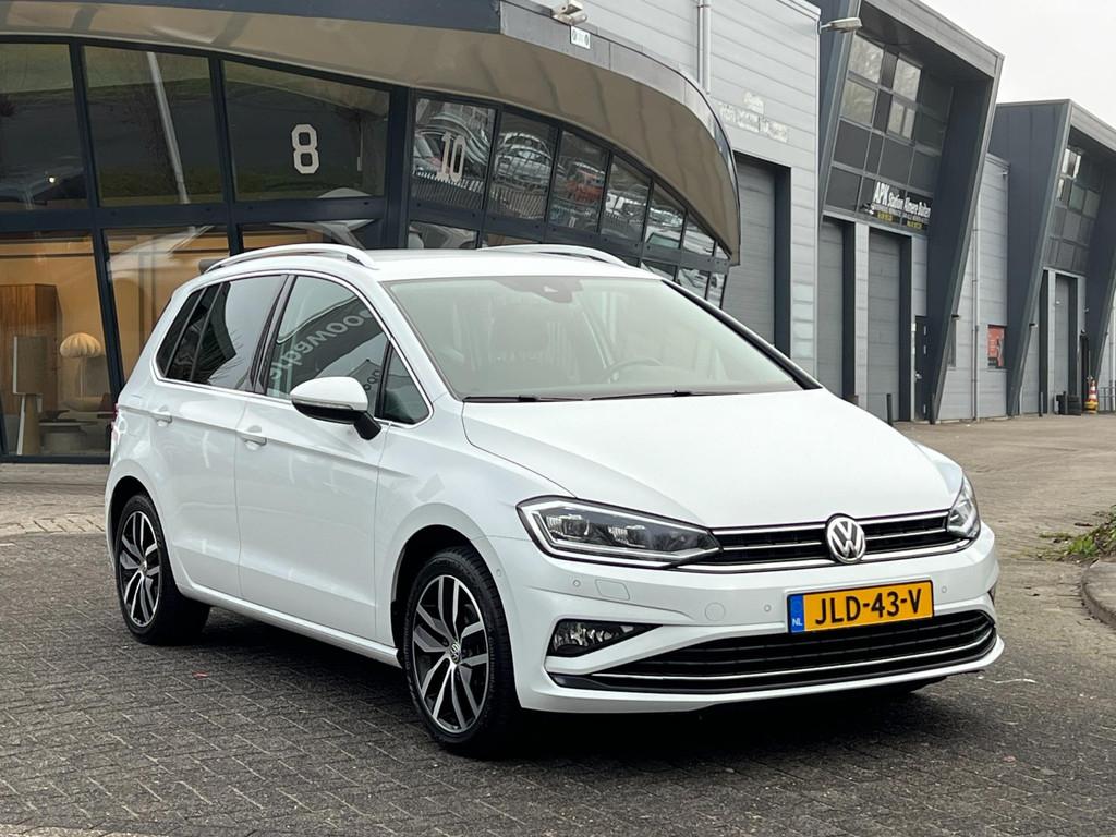Volkswagen GOLF SPORTSVAN 1.5 TSI ACT Highline DSG-7 LED CAR, 4 cilinders, 150 pk, Alcantara, Wit