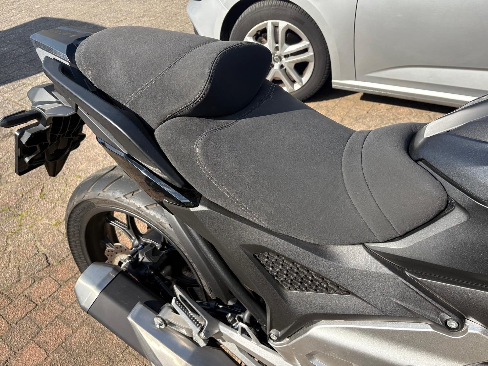 Topsellerie Comfort Zadel voor Honda NC 750 (vanaf 2021), Ophalen, Gebruikt