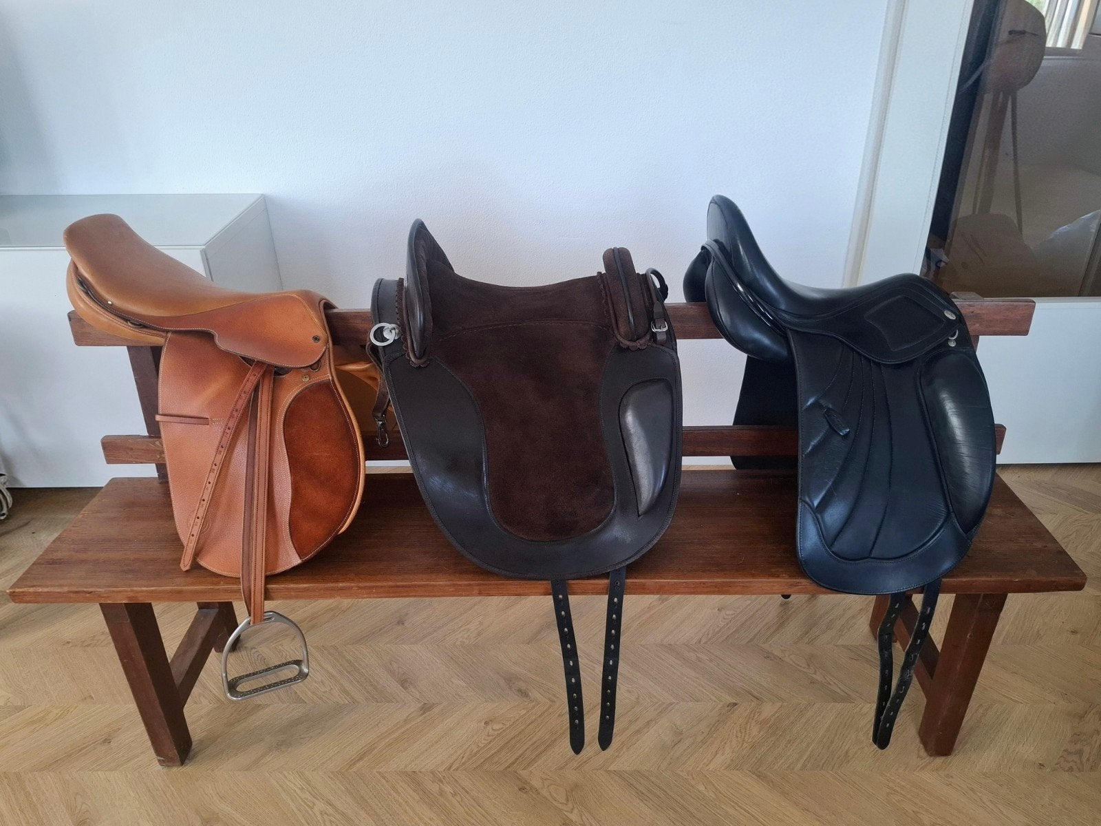 3 zadels dressuur Kentaur, Spaans Hidalgo, springen Crosby, Dieren en Toebehoren, Ophalen of Verzenden, Dressuur