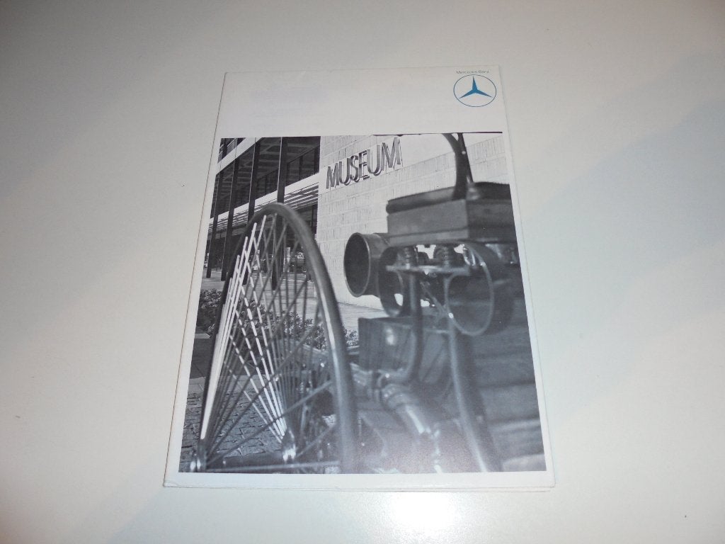 brochure Daimler-Benz museum jaren '60, Boeken, Ophalen of Verzenden, Nieuw, Overige merken