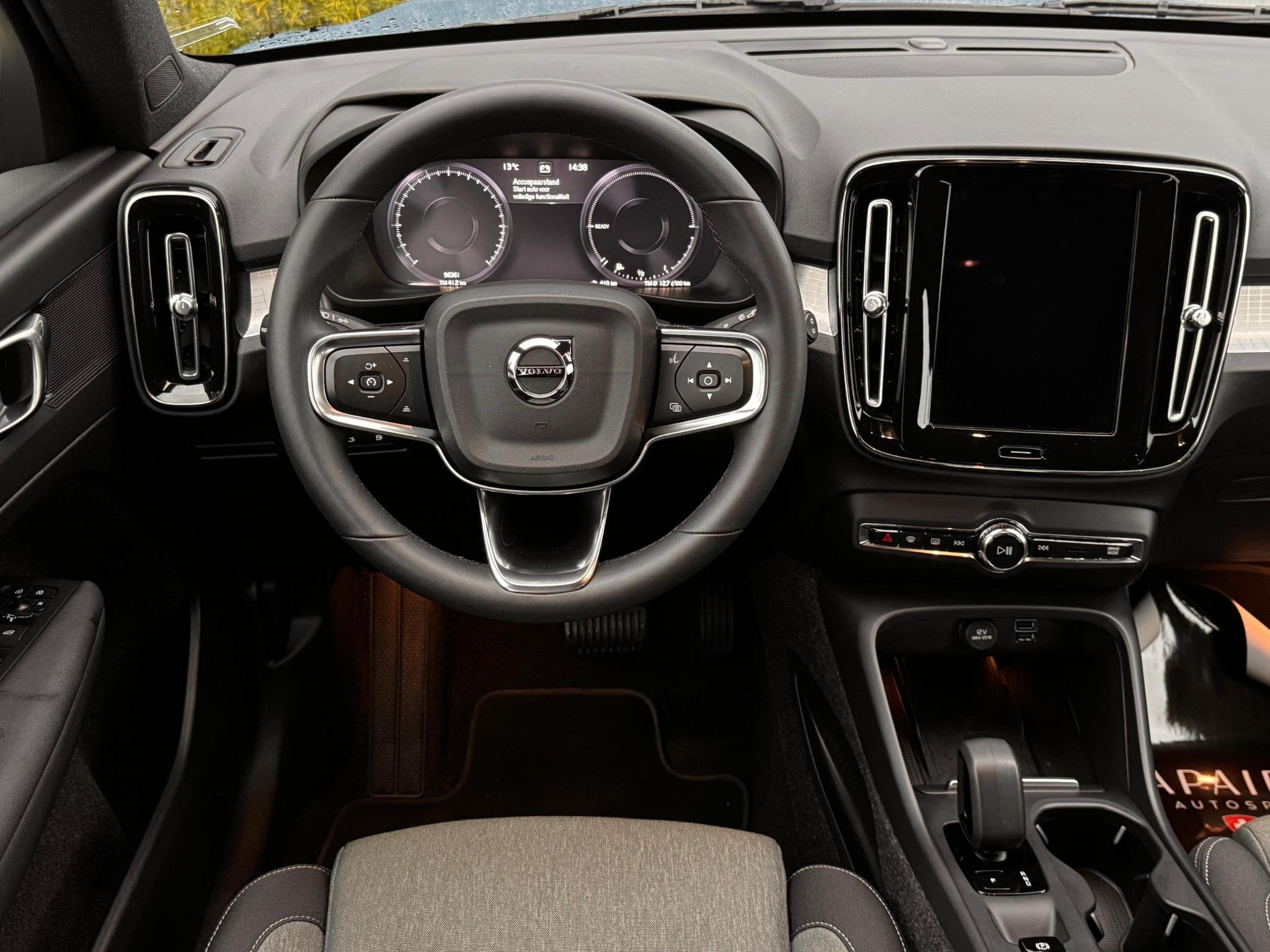Foto 2 van Volvo XC40 Plug-in Hybrid T4 Core Bright | Facelift | Cruise