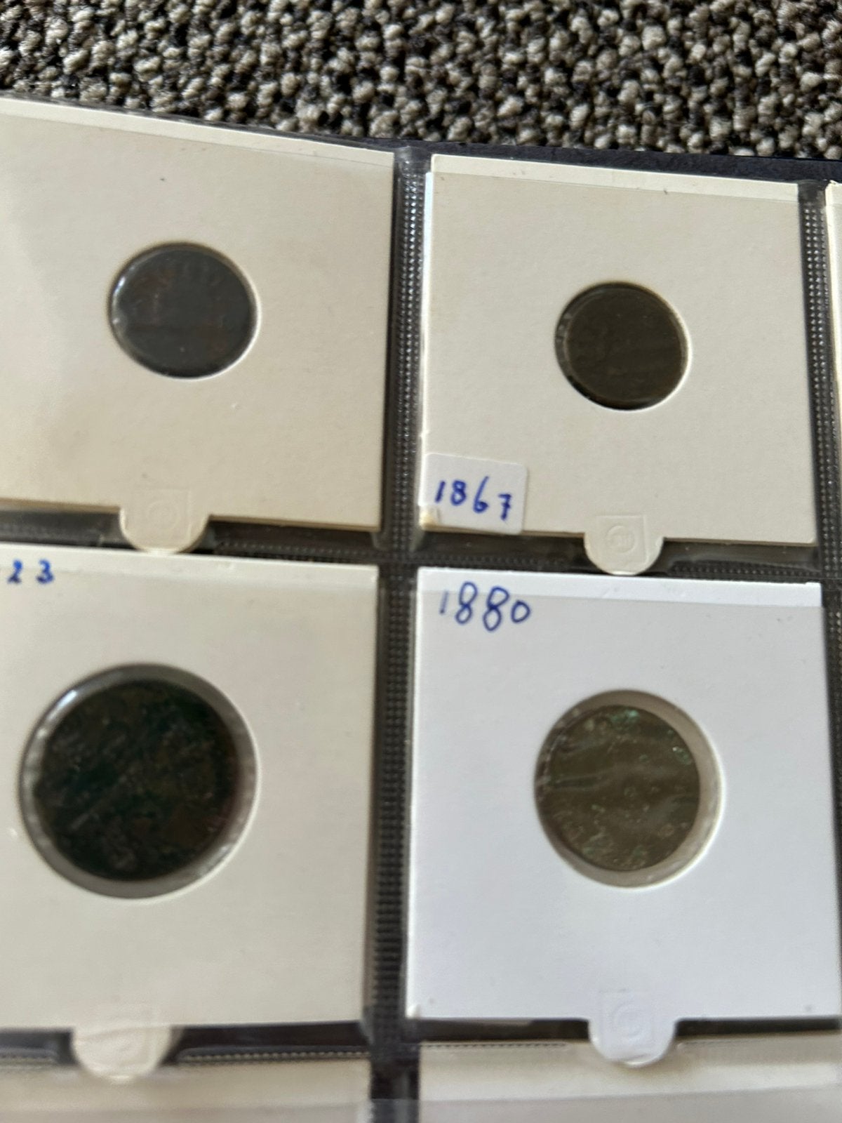 Album en 105 Nederlandse munten, geen zilveren., Verzenden