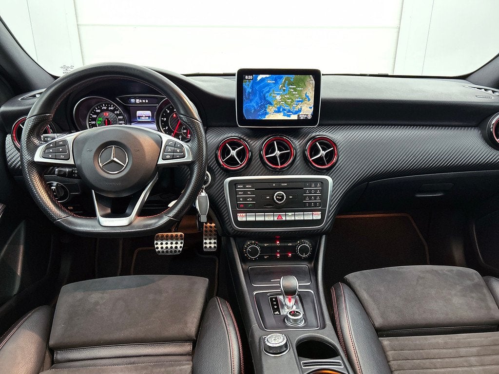 Mercedes-Benz A-klasse AMG 45 4MATIC FACE-LIFT(Perfect Onder, Auto's, Mercedes-Benz, Automaat, Gebruikt, 4 cilinders, Wit