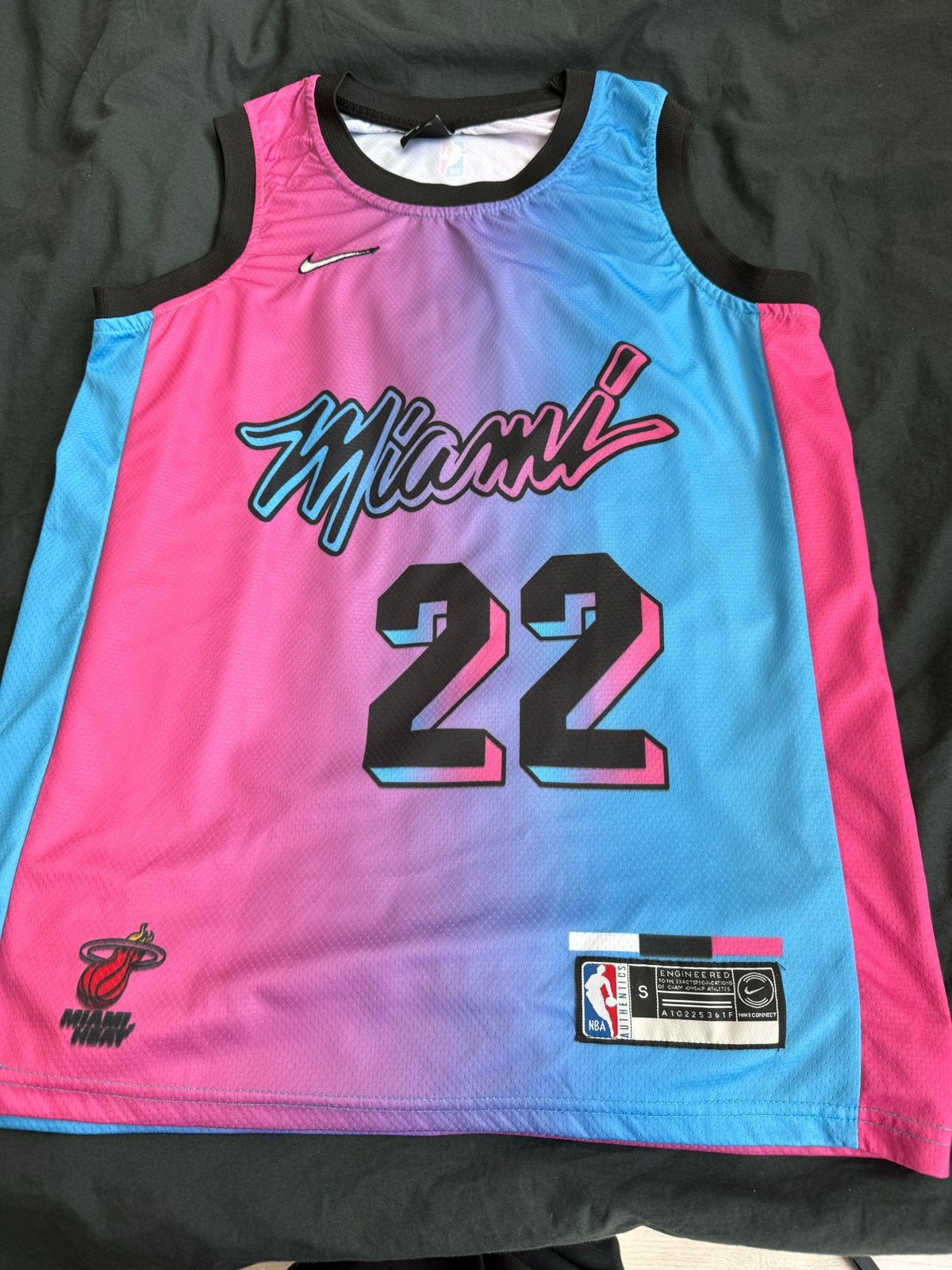 NBA Miami Heat Butler 22 Basketbalshirt Maat S/M, Kleding | Heren, Maat 48/50 (M), Ophalen of Verzenden, Zo goed als nieuw, Roze