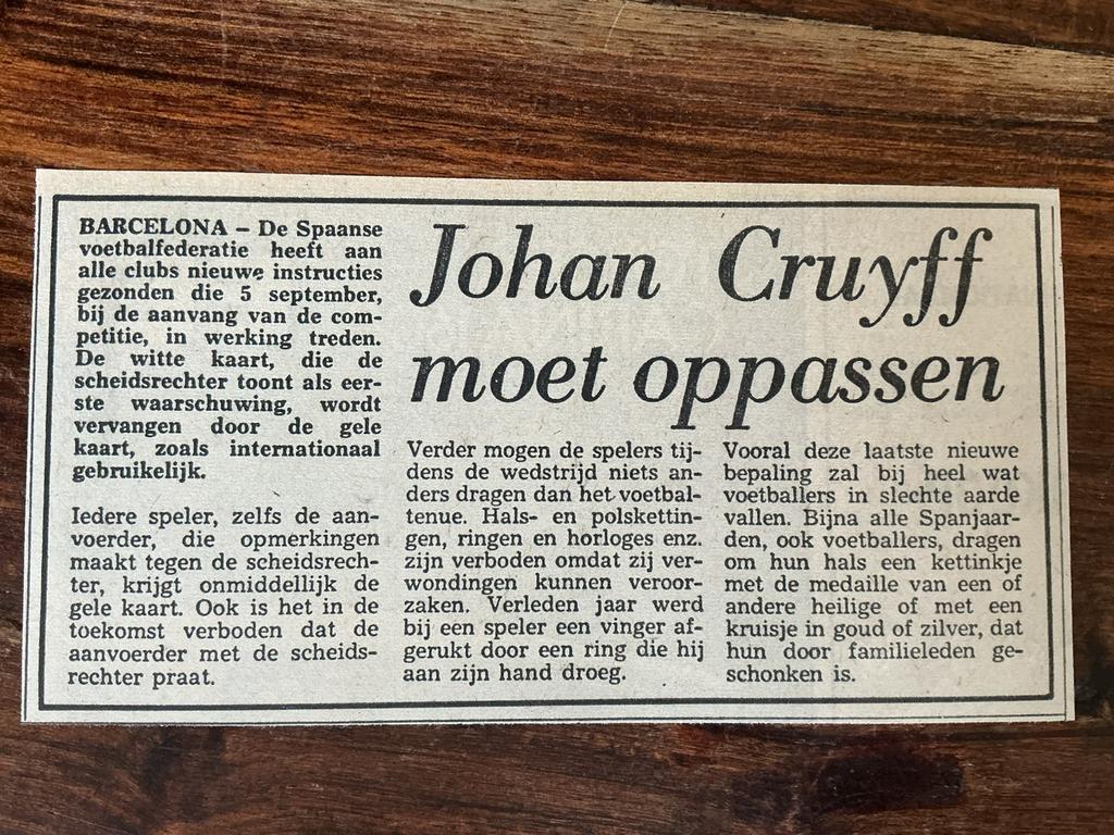 Voetbal krantenartikel Cruijff moet oppassen augustus 1976, Ophalen of Verzenden, 1960 tot 1980, Knipsel(s)