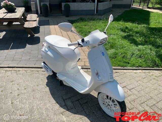 Vespa Sprint 50 Special Justin Bieber ""NIEUW"", Fietsen en Brommers, Scooters | Vespa, Overige modellen, Nieuw, 49 cc, Benzine