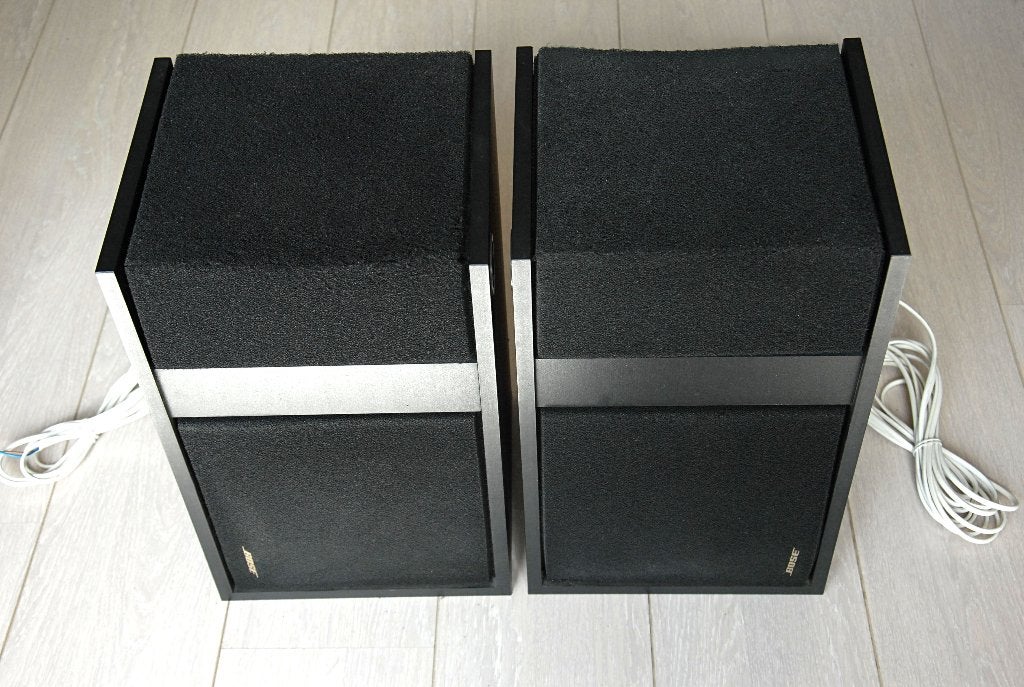 2x Vintage BOSE 301 TM geluidsbox direct/ reflecting speaker
