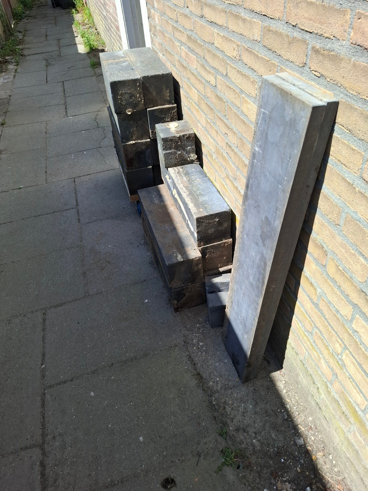 Diverse stapelblokken voor tuin of constructie gratis 12 st, Ophalen, Gebruikt