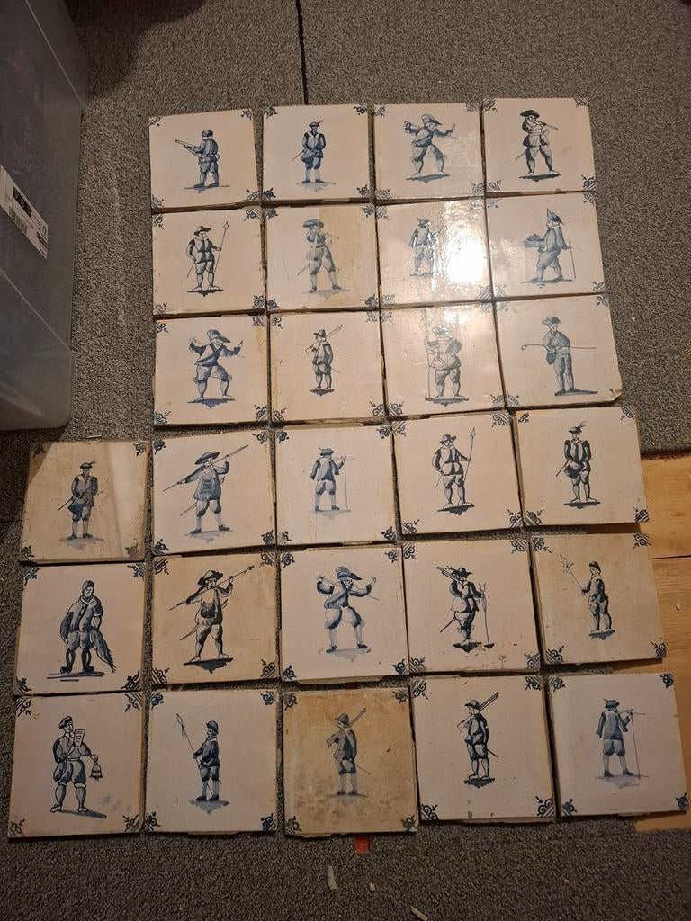 Antieke tegeltjes, 28 beschilderd, 32 hoekbeschilderd, Antiek en Kunst, Antiek | Wandborden en Tegels, Ophalen of Verzenden