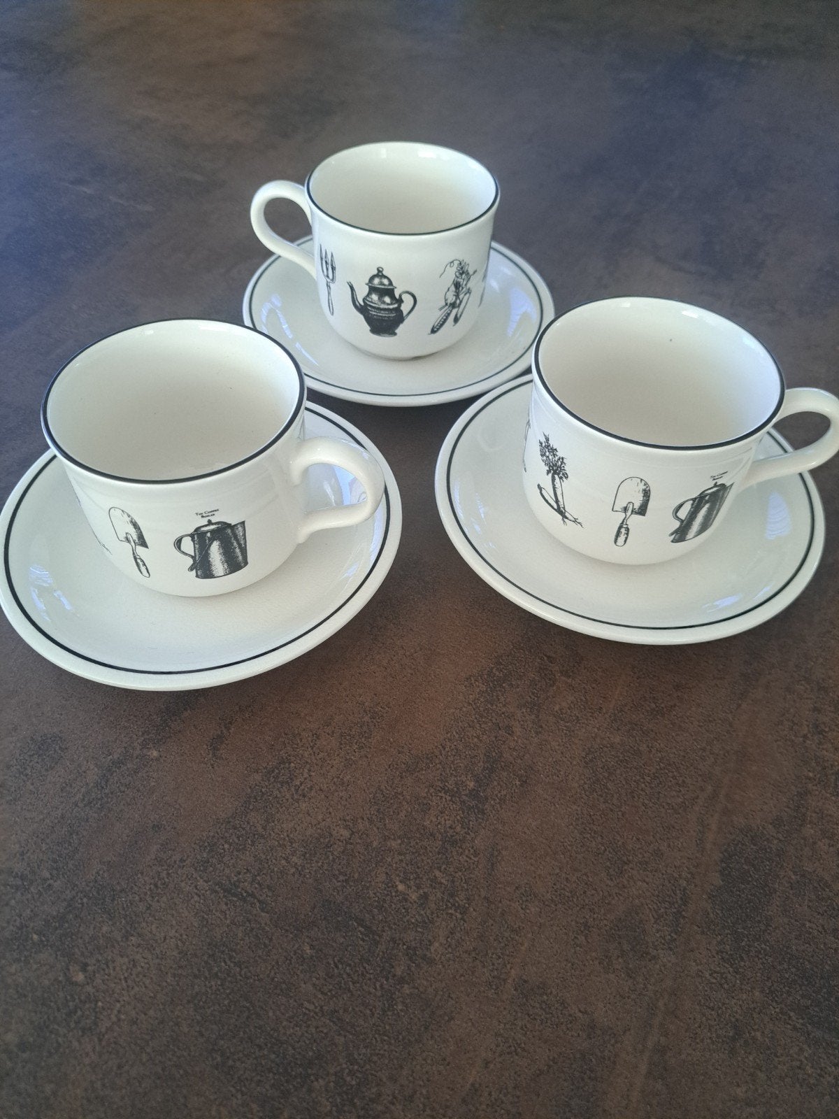 Set van 3 John Tams kopjes en schotels - Vintage, Gebruikt, Overige merken, Keramiek, Vintage
