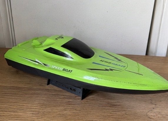 Groene RC Speedboot met afstandsbediening- nieuw, Hobby en Vrije tijd, Ophalen of Verzenden, Zo goed als nieuw, Groter dan 1:32