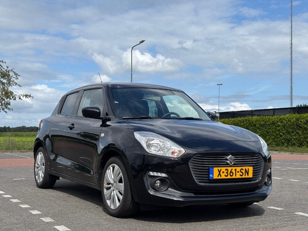 Suzuki Swift 1.0 Boosterjet | 2018 | Zwart | Airco | CarPlay, Voorwielaandrijving, Stof, 840 kg, 400 kg