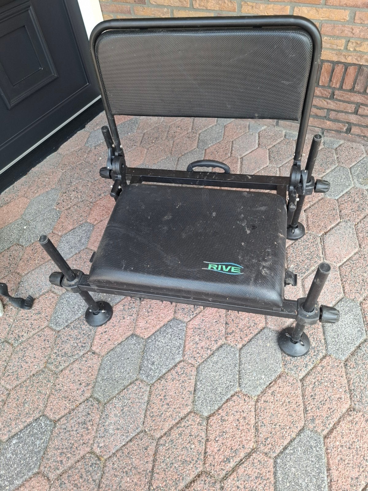nette rive feeder station met rugleuning extra breed, Ophalen, Zo goed als nieuw, Overige typen