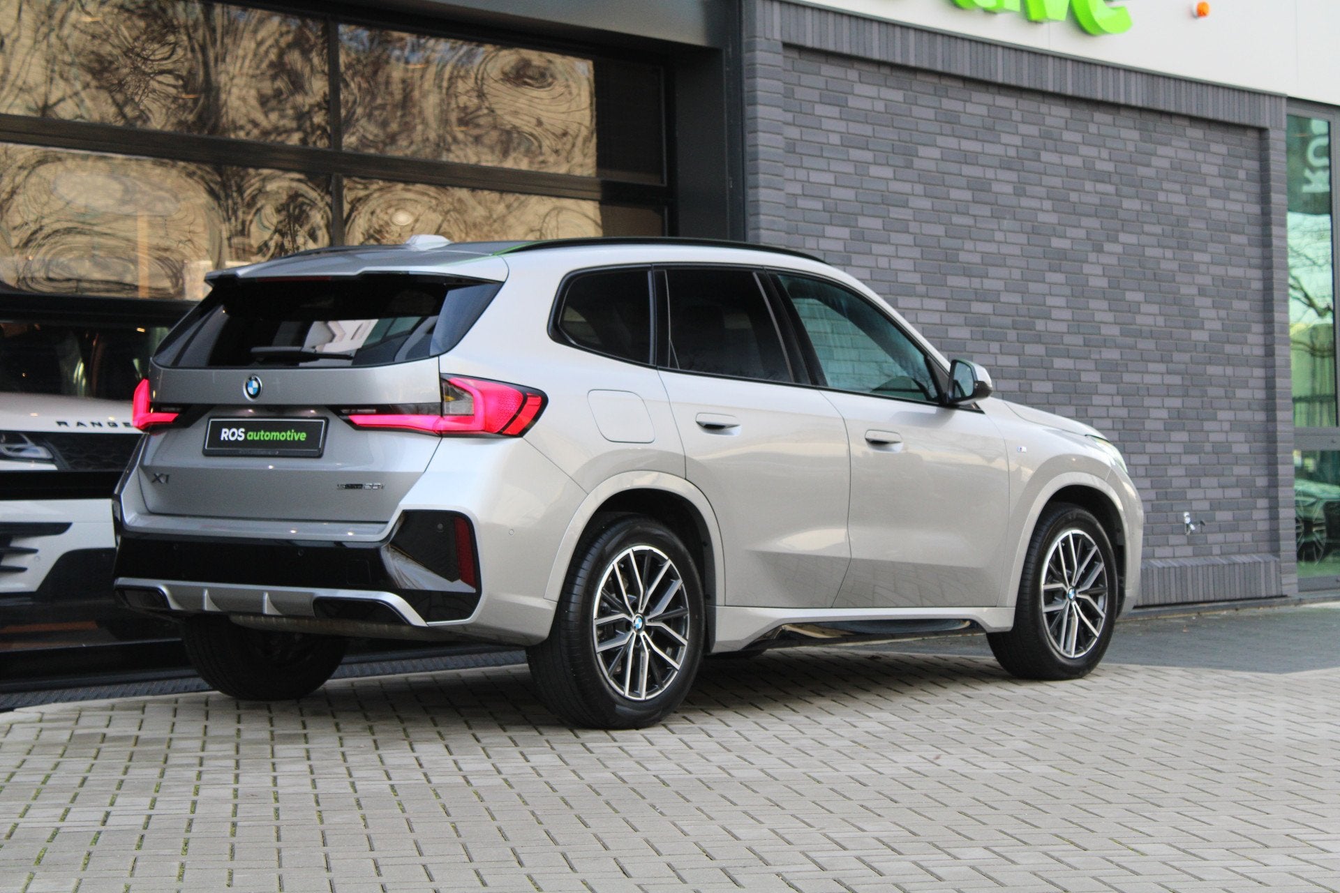 Foto 9 van BMW X1 sDrive20i | BTW | M-SPORT | KEYLESS | HUD | 360 CAM |