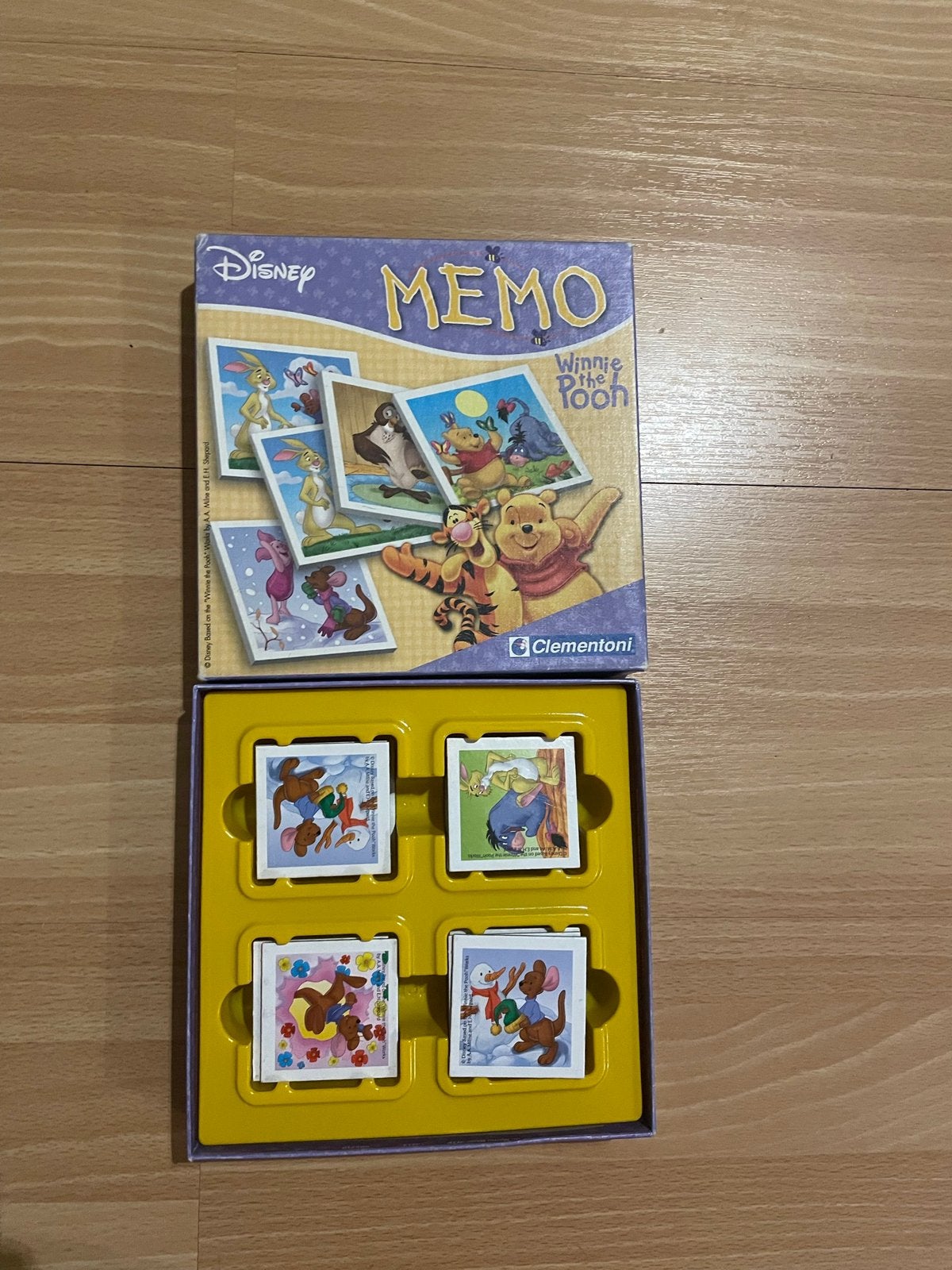 Disney winnie the pooh memo compleet en zgan, Ophalen of Verzenden, Winnie de Poeh of vrienden, Zo goed als nieuw, Beeldje of Figuurtje