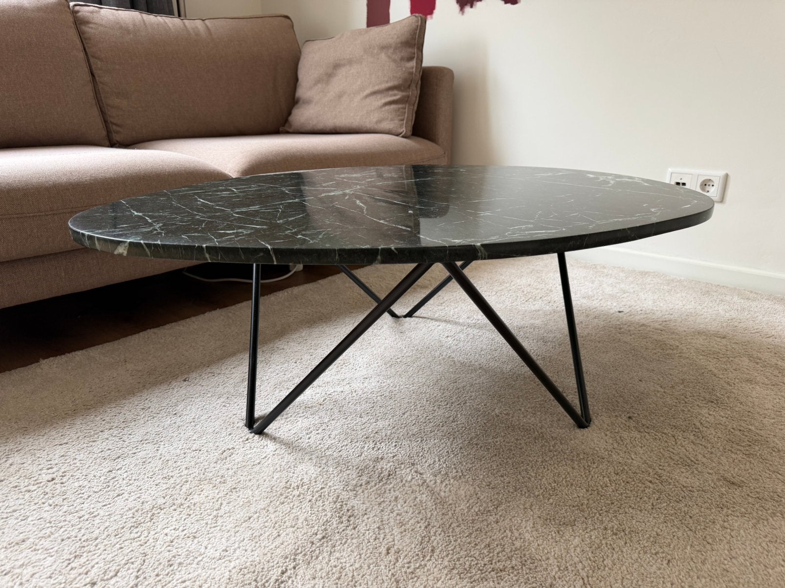 Groen marmeren salontafel Trivisan met zwart onderstel, Ophalen, 50 tot 100 cm, Overige materialen, 50 tot 100 cm