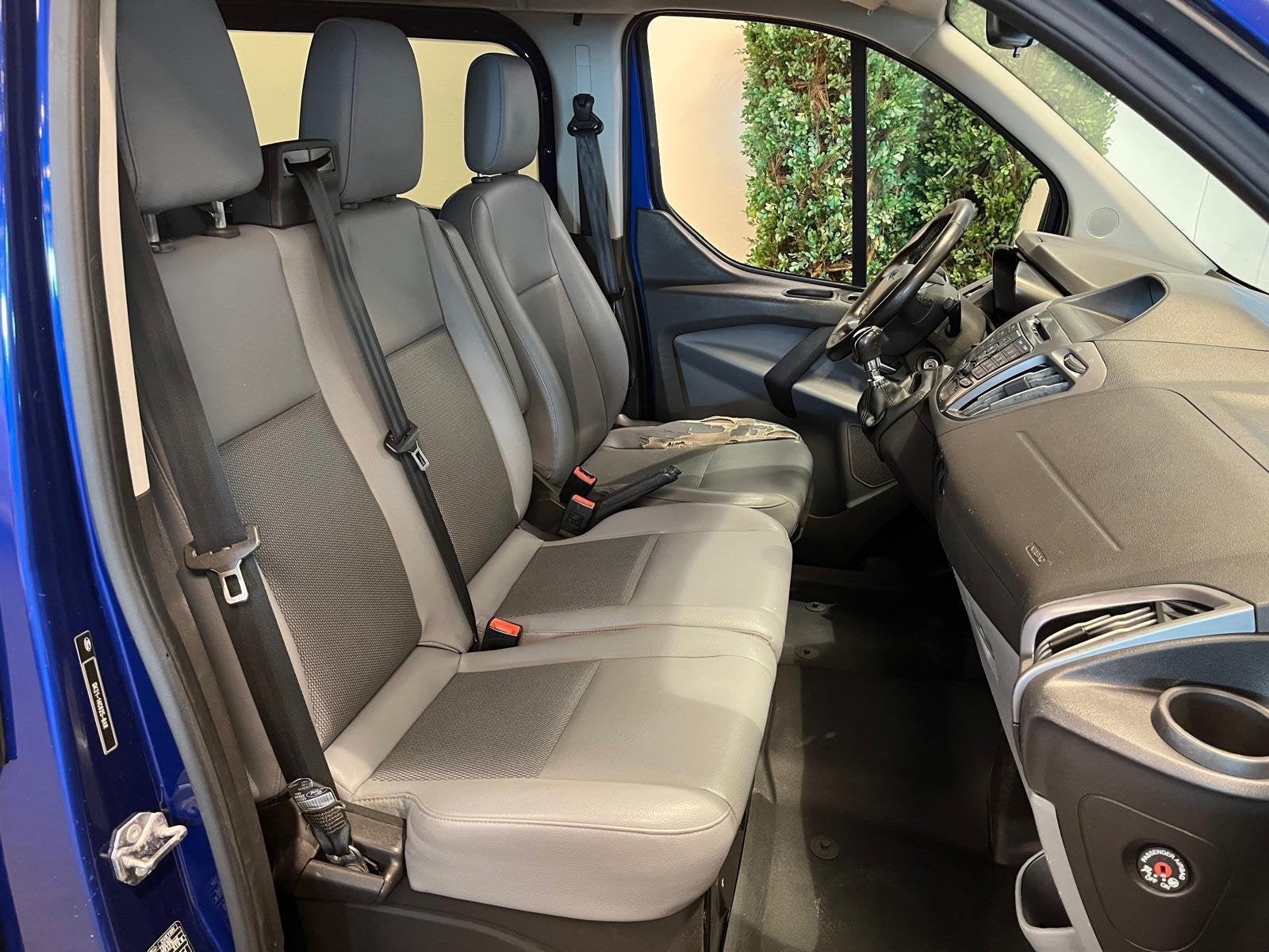 Ford Transit Custom L2H2 Rolstoelbus 4+1 (airco), Auto's, Ford, 12 maanden, Parkeersensor, Euro 6, Origineel Nederlands