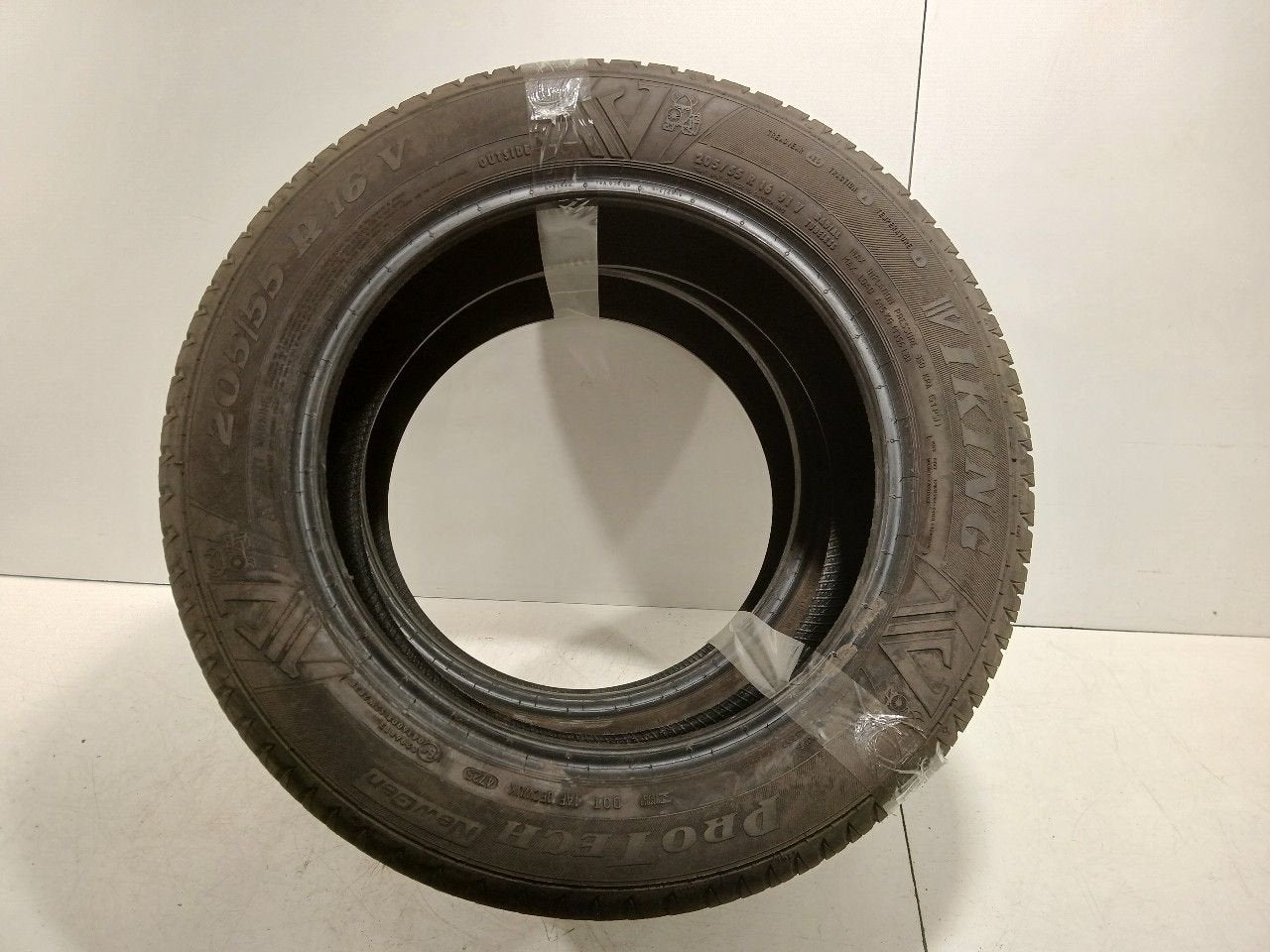 Bandenset 2 stuks Zomer 205 55 R16, Auto-onderdelen, Onderdelen@venauto.nl, Van der Ven Autorecycling B.V., Gebruikt, Ettenseweg 76, 4706 PB Roosendaal, The Netherlands