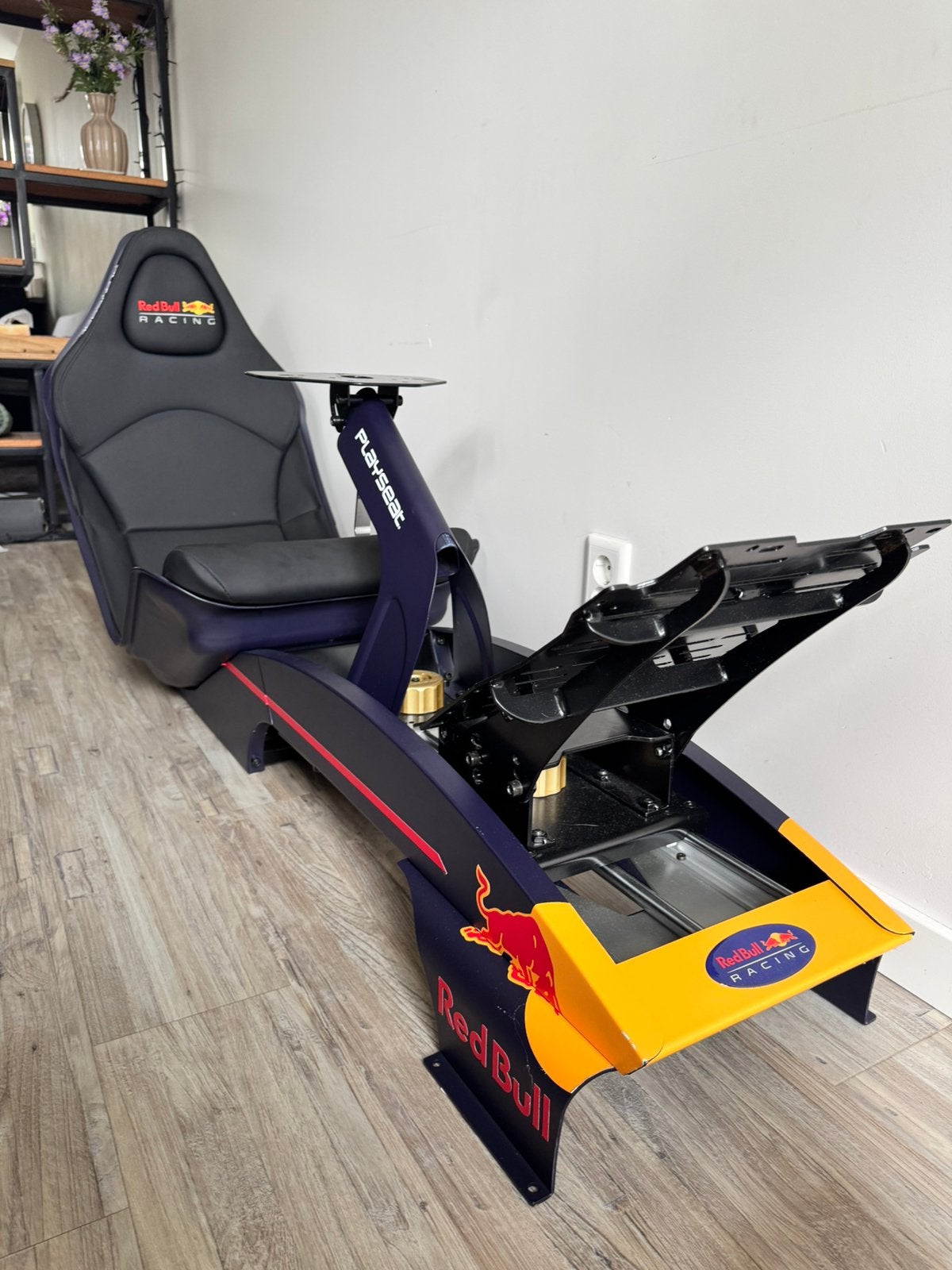 Red Bull F1 Playseat MOET NU WEG!!, Ophalen of Verzenden, Zo goed als nieuw