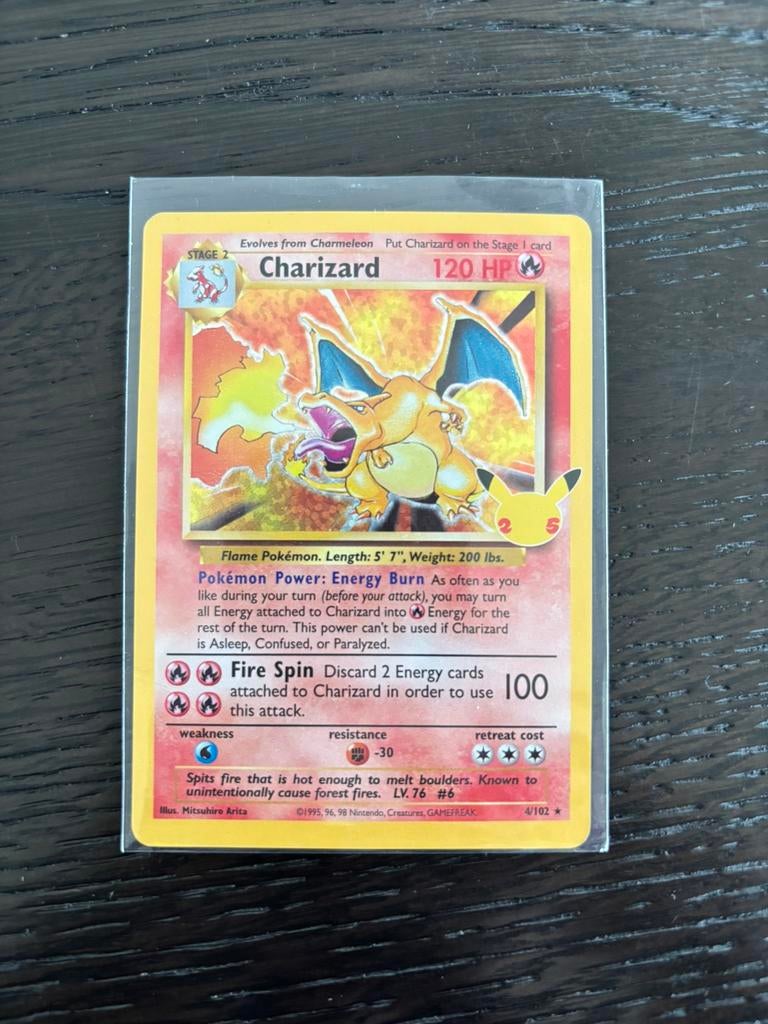 Charizard celebrations, Ophalen of Verzenden, Zo goed als nieuw