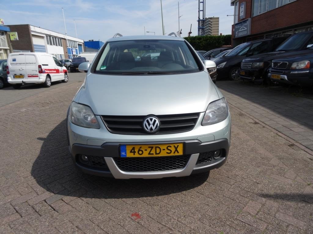 Volkswagen Golf 1.4 TSI Cross/Airco/Park.sensor/LMV/navi, Voorwielaandrijving, 1357 kg, Gebruikt, 4 cilinders