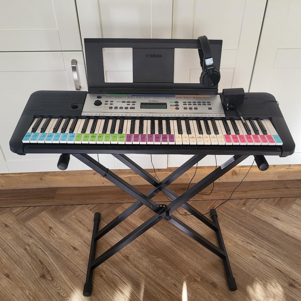 Keyboard Yamaha YPT-255, Muziek en Instrumenten, Keyboards, Ophalen, Yamaha, Midi-aansluiting, 61 toetsen