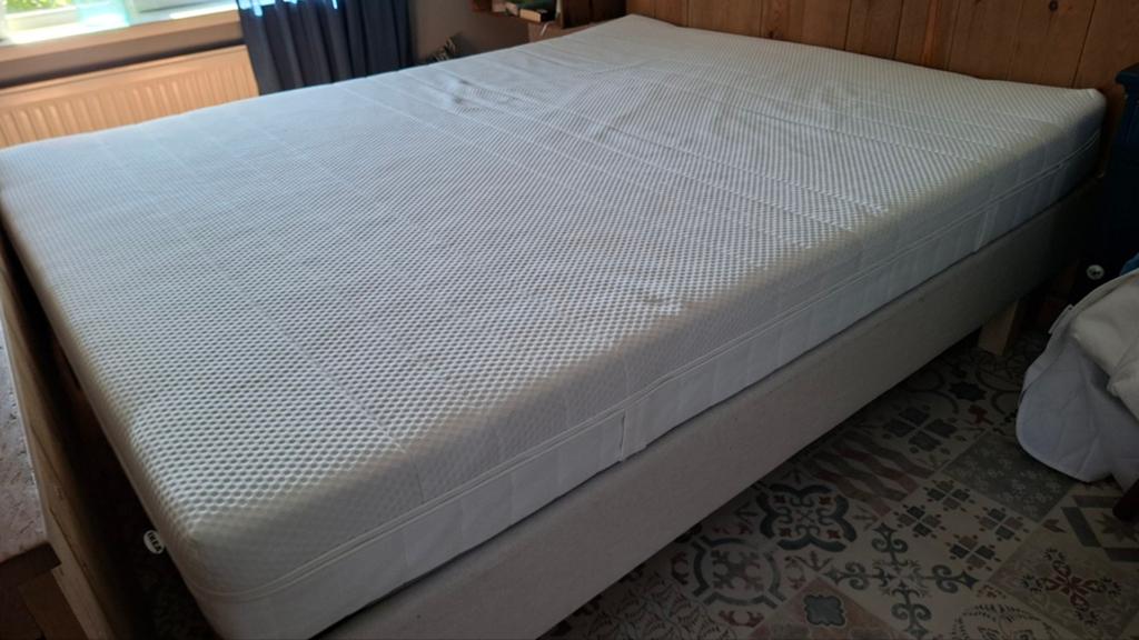 IKEA ÅKREHAMN Schuimmatras, middelhard, 160x200 cm, Ophalen, Zo goed als nieuw, Tweepersoons, 160 cm