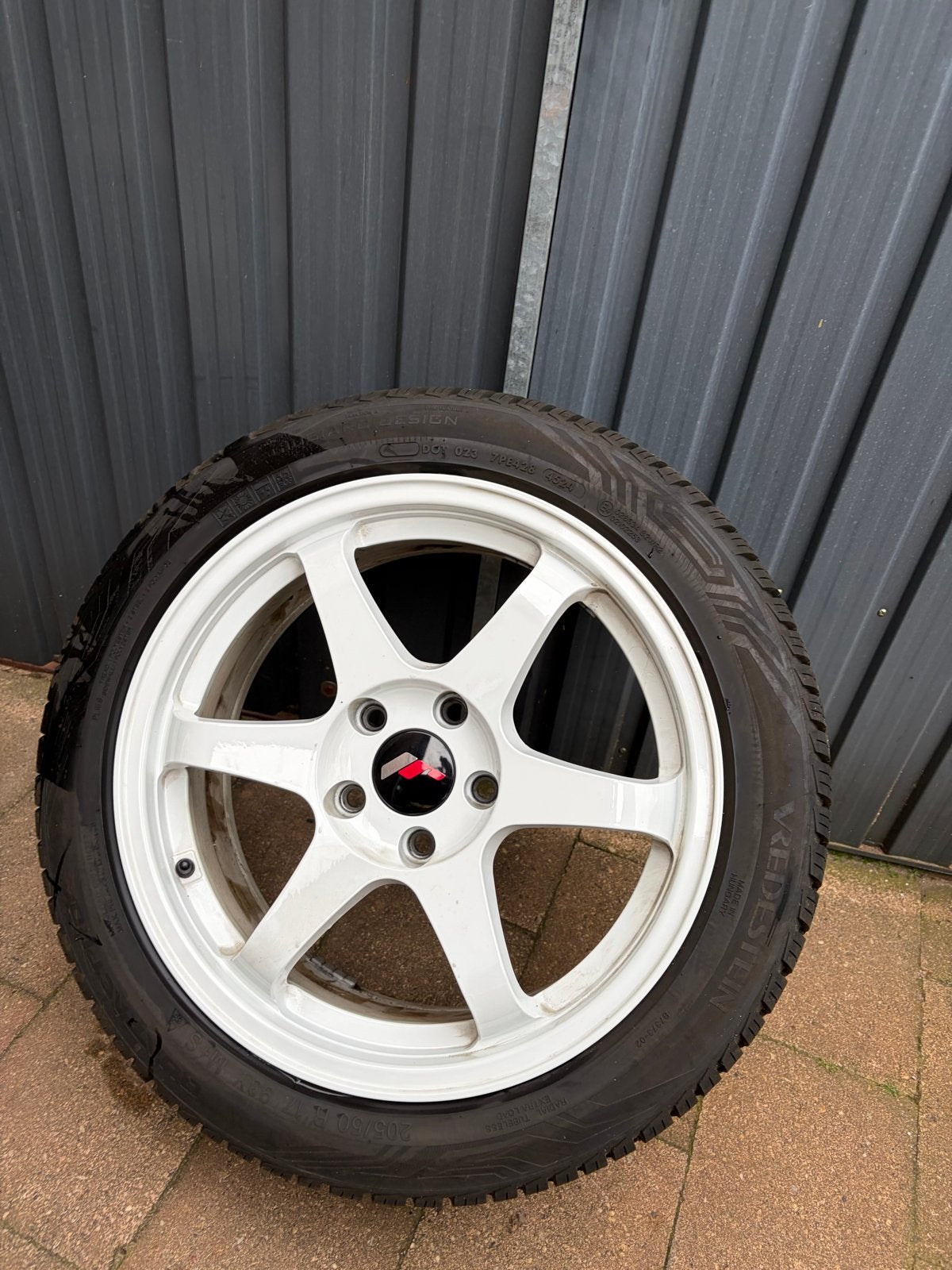 JR velgen met zo goed als nieuwe banden., Auto-onderdelen, Gebruikt, Banden en Velgen, 17 inch, All Season