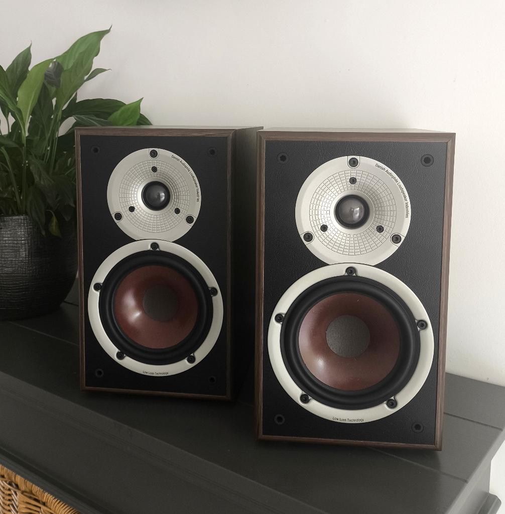 Dali Spektor 2 compact en.. krachtig!, Audio, Tv en Foto, Luidsprekers, Gebruikt, Minder dan 60 watt, Front, Rear of Stereo speakers