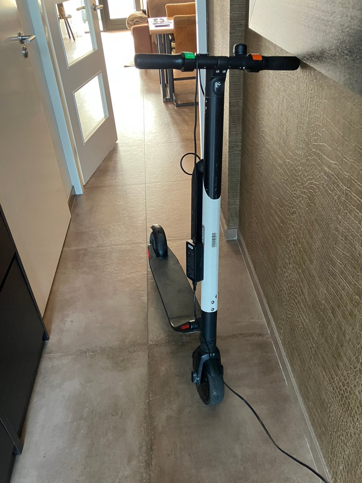 Segway Ninebot ES4 te koop, Fietsen en Brommers, Steps, Ophalen, Zo goed als nieuw, Elektrische step (E-scooter)