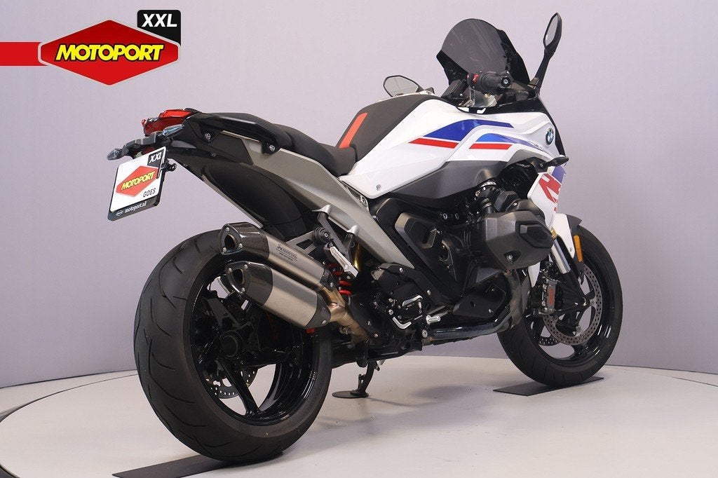 BMW R 1300 RS (bj 2025), Sport, Bmwklantenservice@bmw.nl, BMW Group Nederland, Postbus 5808
2280 HV  Rijswijk, NL