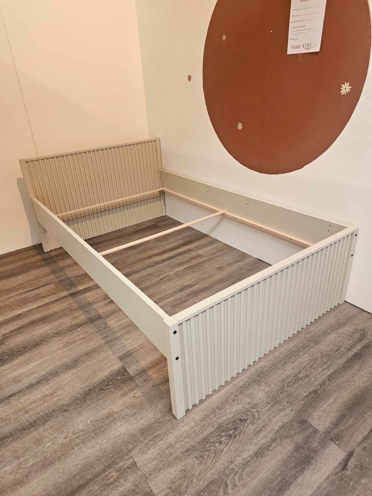 Track bed 120x200, oatmeal, Ophalen, Beige, Zo goed als nieuw, Twijfelaar