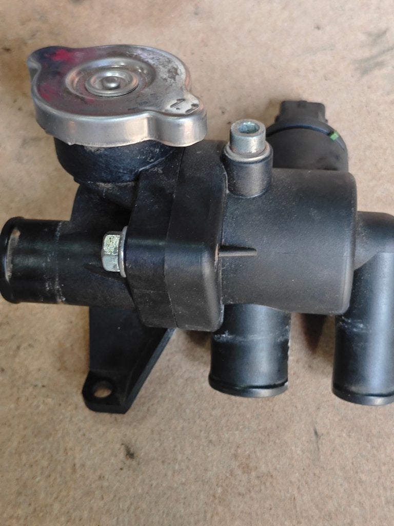 thermostaathuis+termostaat+dop Triumph T595/T509SprintTiger, Ophalen of Verzenden, Gebruikt