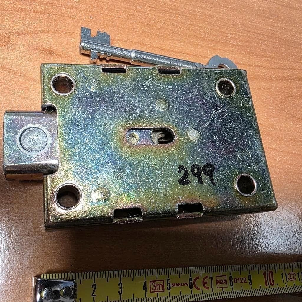 slot met één sleutel  tbv brandvertragende kluis kast, Huis en Inrichting, Brandblussers en Brandkasten, Gebruikt, Ophalen of Verzenden