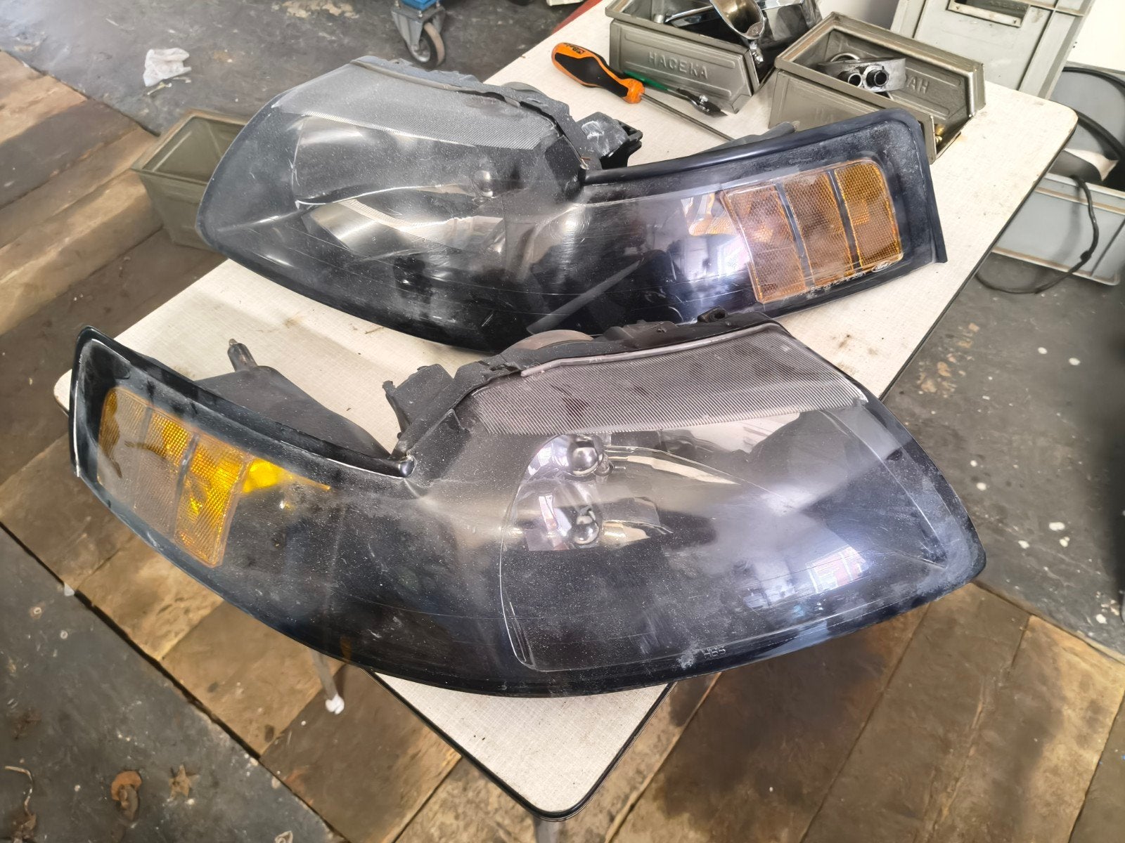 Mustang SN95 New Edge Koplampen, Ophalen of Verzenden, Ford