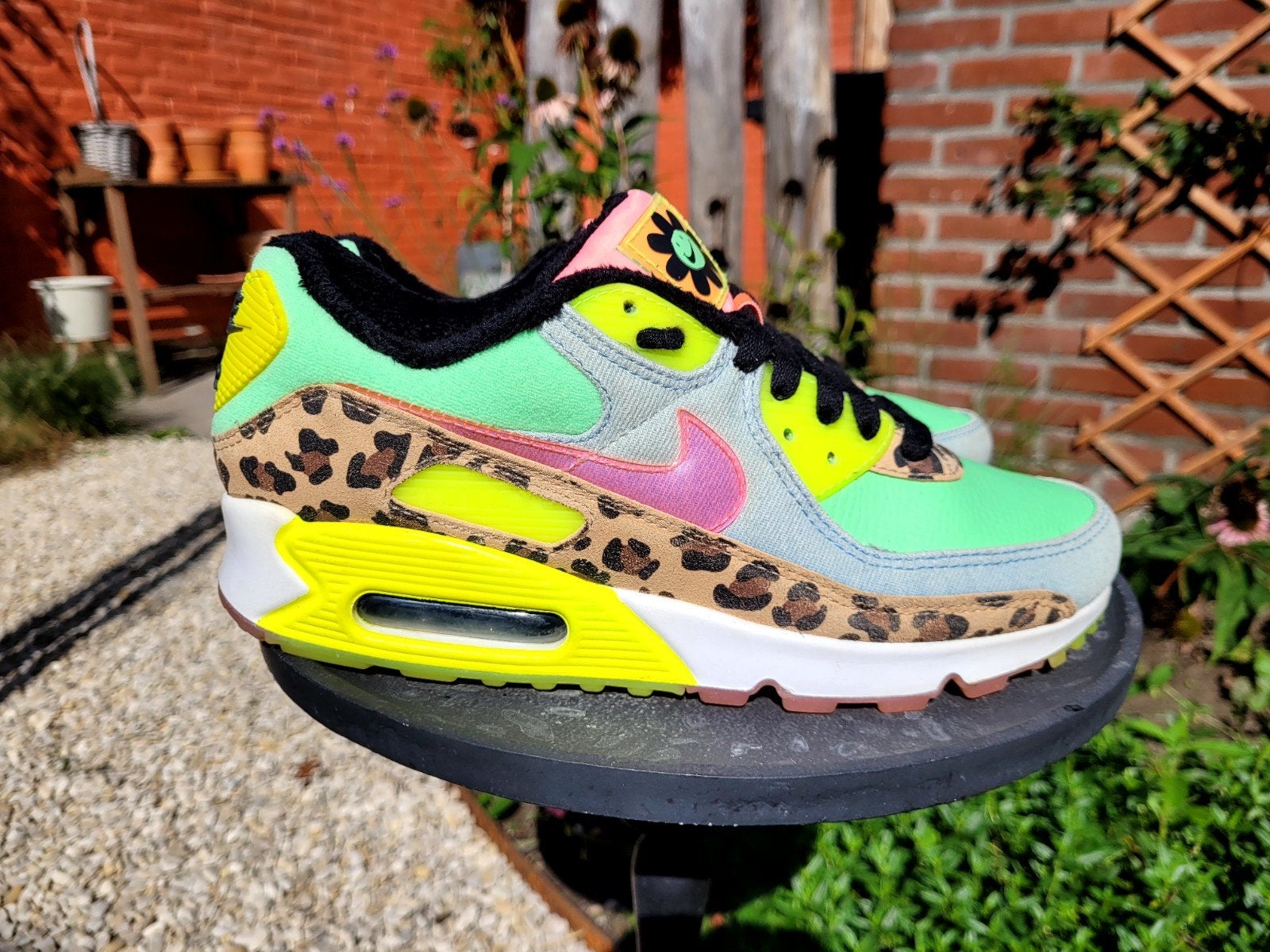 Nike Air Max 90 LX "Illusion Green" maat 40.5 nieuw, Kleding | Dames, Overige kleuren, Nike, Nieuw, Ophalen of Verzenden