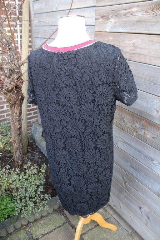 Jurk zwart Kant Samoon ( Gerry Weber) mt 42 Vaste prijs, Zwart, Maat 42/44 (L), Ophalen of Verzenden, Zo goed als nieuw